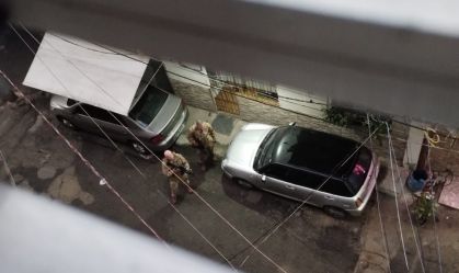 Homem é encontrado morto dentro de casa um dia após operação policial na zona norte do Rio