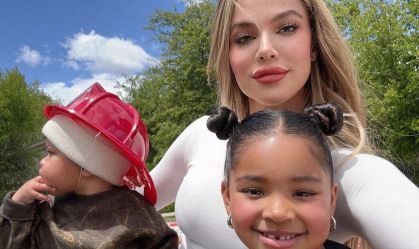 Khloé Kardashian assume dificuldade de conexão com filho gerado por barriga de aluguel