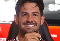 Pato é apresentado, explica camisa 12 e diz que “está em casa” no São Paulo