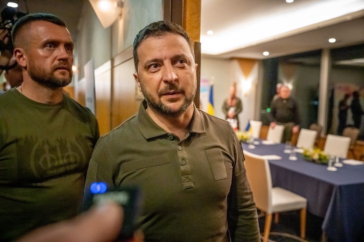Imagem de destaque do post: Biden e Zelensky farão encontro bilateral neste domingo durante o G7 