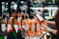 Mudança de hábito pressiona investimentos na indústria de bebidas
