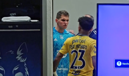 Rafael Cabral e Filipe Machado brigam no vestiário do Cruzeiro em 2022