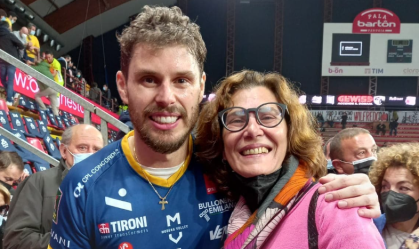 Mãe de Bruninho, Vera Mossa dá bronca no jogador de vôlei por defender Wallace; veja 