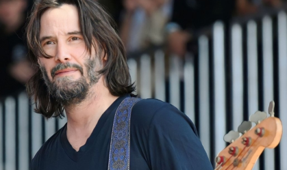 Keanu Reeves retoma banda Dogstar após 21 anos; veja vídeos