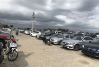 Aqui é o lugar onde os carros usados dos EUA vão parar