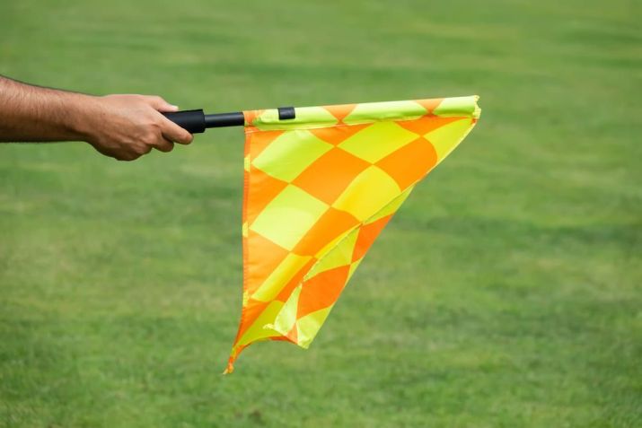 Regras do impedimento / Imagem: Shutterstock/Michael Dechev