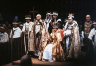 Veja imagens de coroações no Reino Unido ao longo da história