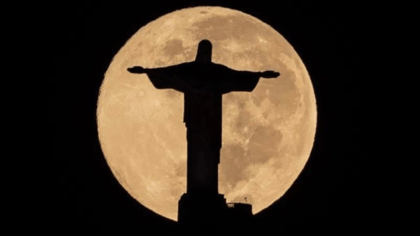 Cristo Redentor no Rio de Janeiro / Reprodução/Twitter