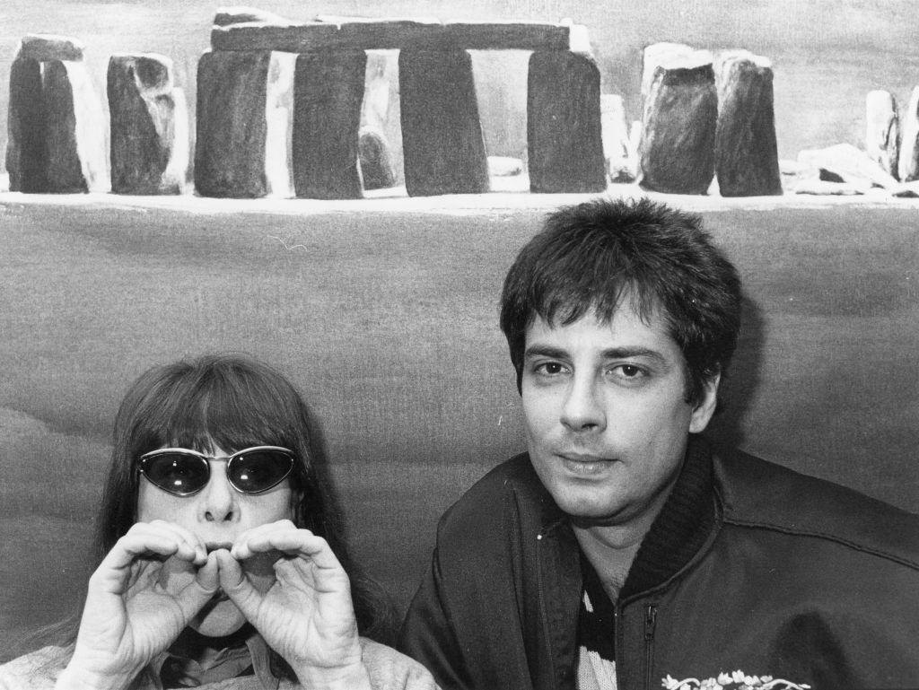 Retrato de Rita Lee, ao lado de Roberto de Carvalho durante entrevista em São Paulo.