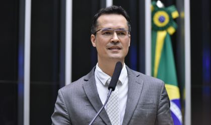 Polícia Federal intima Deltan Dallagnol para prestar depoimento