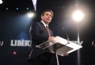 Republicanos indicam entrada de DeSantis na disputa de 2024 na próxima semana