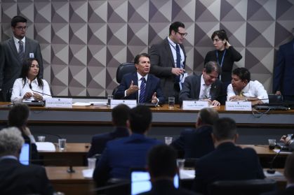 Eliziane Gama é a relatora, o deputado Arthur Maia é o presidente, Cid Gomes é o vice e Magno Malta é o segundo vice-presidente da CMPI que investigará os ataques aos Poderes da República.