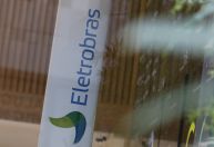 Fitch rebaixa perspectiva de nota da Eletrobras de “estável” para “negativa”