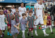 Fluminense joga com camisa de 2022 na Bolívia; entenda o motivo