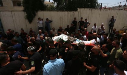 Forças israelenses matam oficial palestino em confrontos