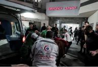 Maior hospital de Gaza está cercado por forças israelenses, diz Defesa Civil