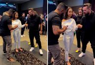 Mulher pisa em cacos de vidro durante dinâmica em evento em SP e vídeo viraliza