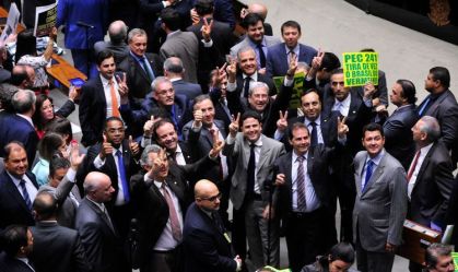 Aliado de Temer relembra tramitação do teto e indica debate sobre punir gestores como desafio para nova regra