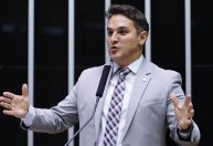 À CNN, presidente da CPI do MST defende alongar funcionamento da comissão