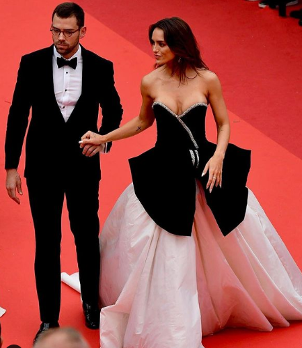Rafa Kalimann e seu namorado, Antônio, no tapete vermelho do Festival de Cannes 2023 / Reprodução/Instagram