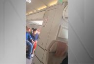 Tribunal da Coreia do Sul emite mandado de prisão para homem que abriu porta de avião