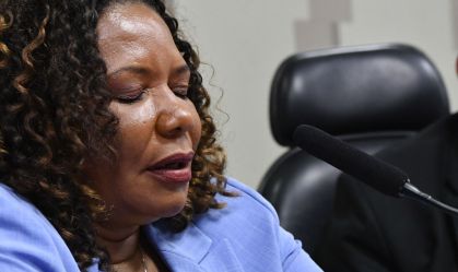 Margareth Menezes, ministra da Cultura, se emociona ao saber da morte de Rita Lee