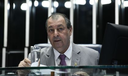 Relator da nova regra fiscal quer votar texto nesta terça-feira (20)