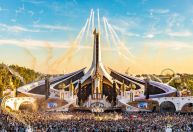 Tomorrowland divulga line-up com 40 artistas de festival que acontece em outubro
