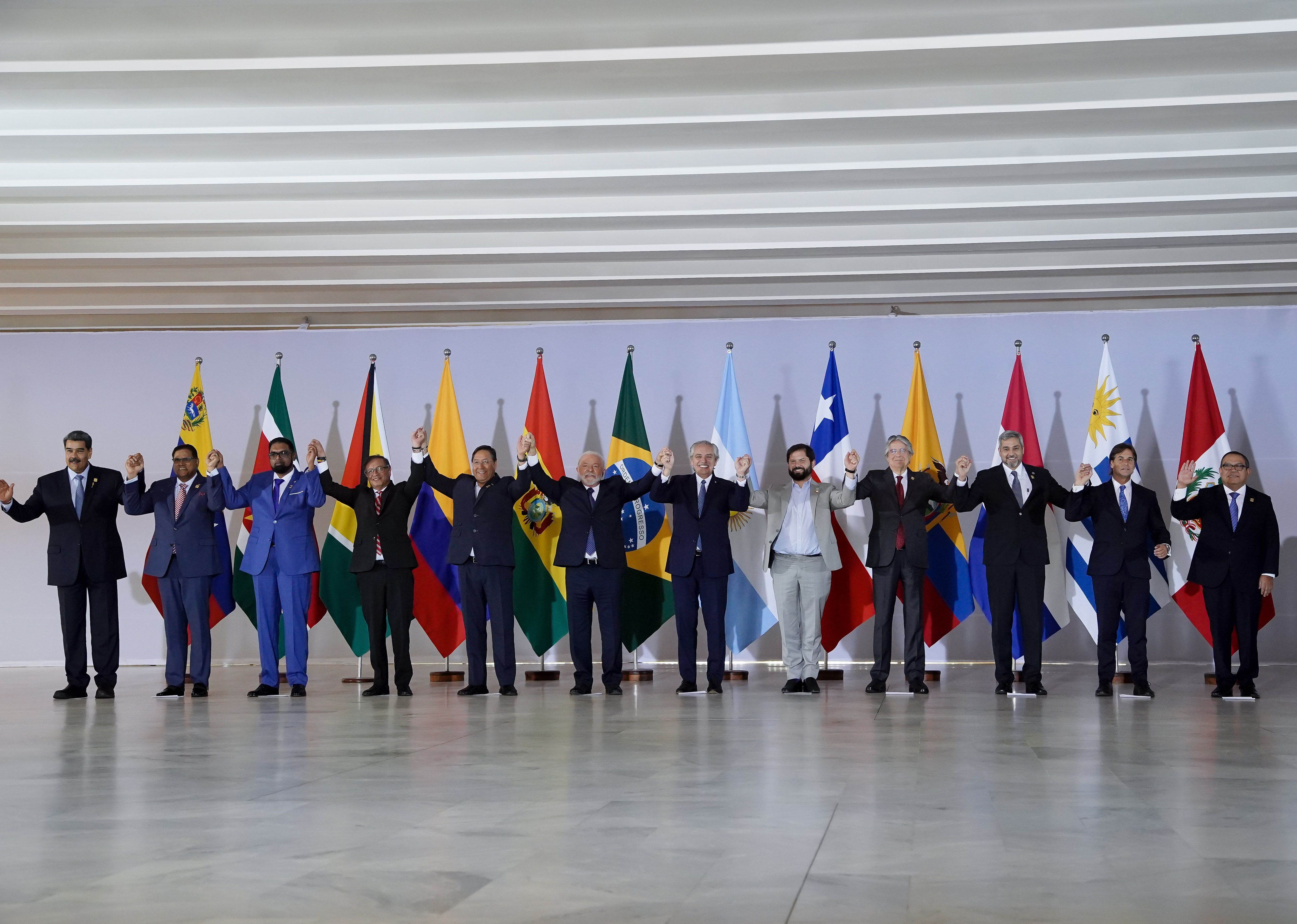 Fotografia oficial dos Presidentes dos países da América do Sul, no palácio do Itamaraty