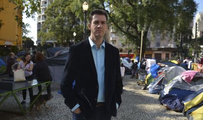 "Pessoas trabalhavam num ambiente incompatível com as características do ministério", diz ex-secretário de Direitos Humanos à CNN