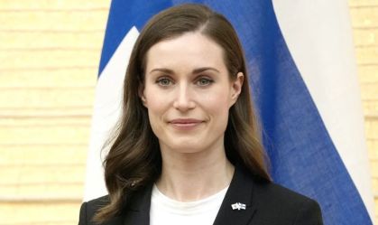 Primeira-ministra finlandesa Sanna Marin e o marido pedem divórcio após 19 anos juntos