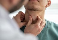 Como desequilíbrio na tireoide interfere na saúde mental? Médico explica