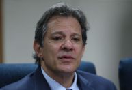 Discutir política monetária não é afrontar a autoridade monetária, diz Haddad em evento com Campos Neto