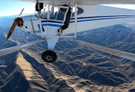 Influenciador admite ter derrubado o próprio avião para ganhar dinheiro na internet, dizem EUA