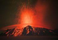 Vulcão no México deixa 3 milhões em alerta de prontidão; veja imagens