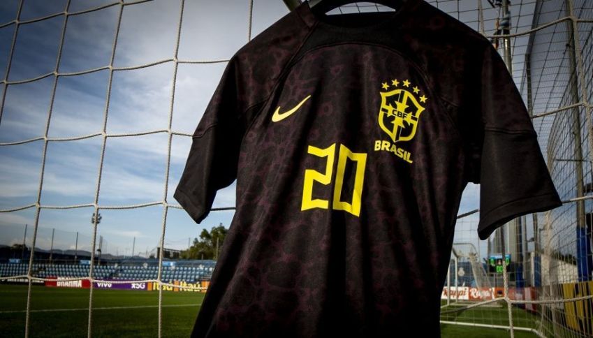 Camisa preta que será utilizada pela Seleção em amistoso / Joilson Marconne/CBF