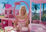 Excesso de rosa em “Barbie” levou à falta global de tinta desta cor, diz designer do filme