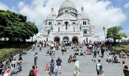 Está aberta a temporada "insana" de turismo de verão na Europa