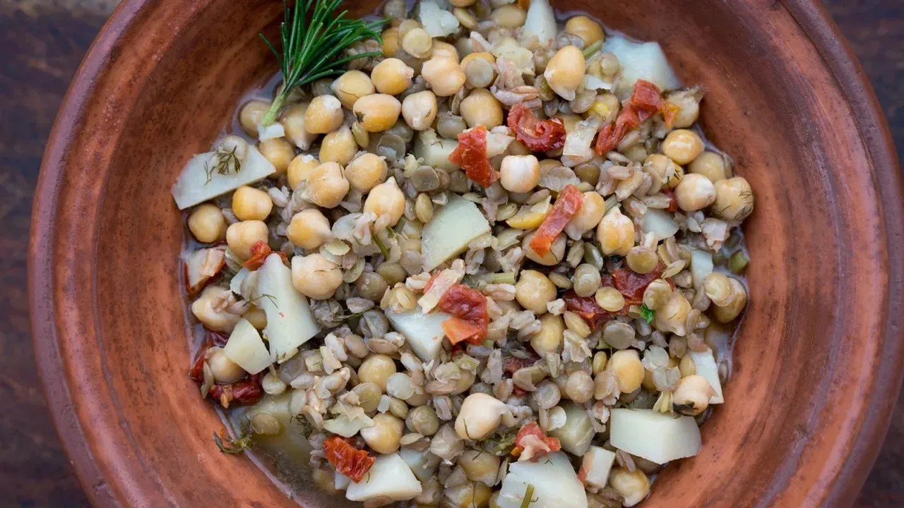 Sopa minestrone da família Melis, da Sardenha. / David McLain