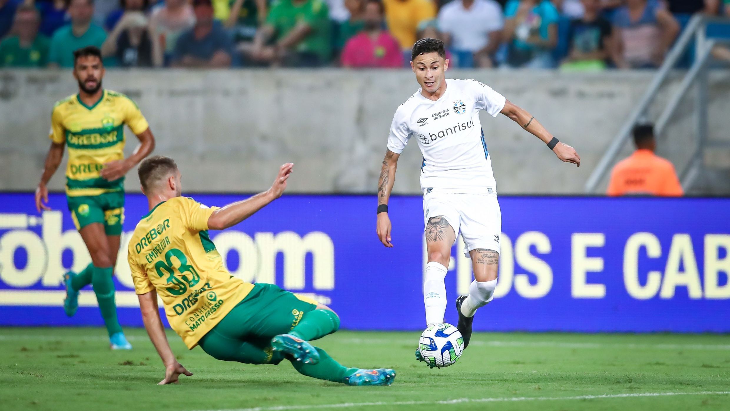 Diogo Barbosa em partida contra o Cuiabá válida pelo Campeonato Brasileiro