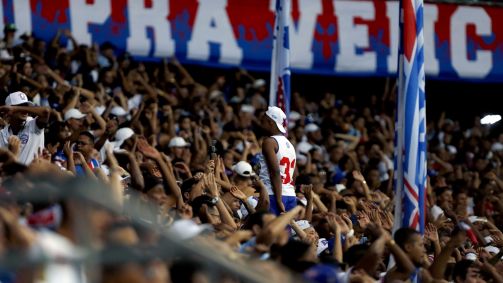 Torcida do Bahia no jogo contra o Santos pela Copa do Brasil