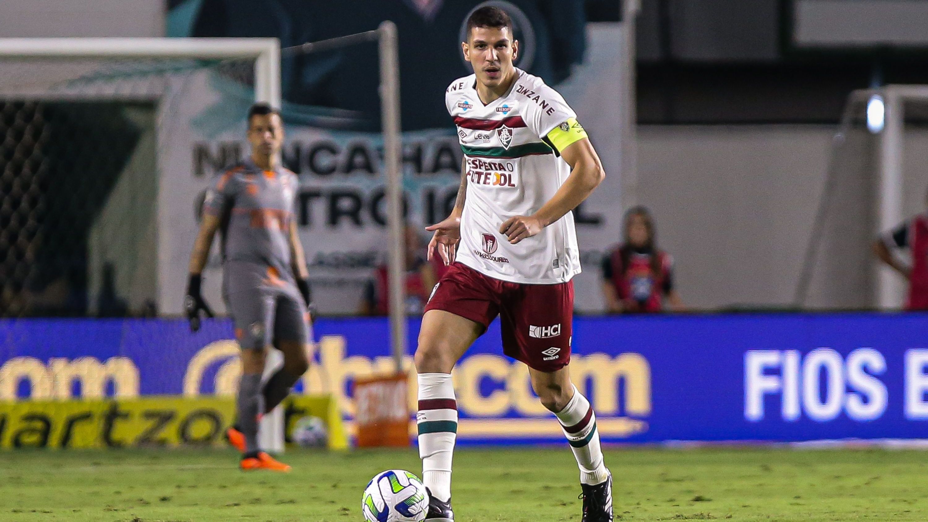 Nino antes de se lesionar em Goiás x Fluminense