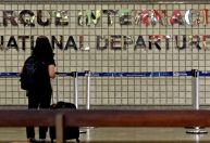Surto de sarna atinge refugiados afegãos no aeroporto de Guarulhos