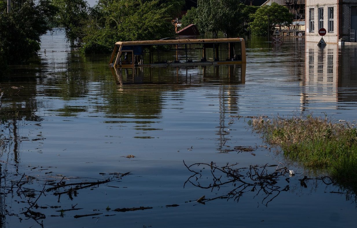 Evacuations continue in Khersonâs flooded areas after explosion at dam