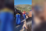 Prefeitura de Teresópolis exige afastamento de dançarinos que trocaram socos vestidos de super-heróis
