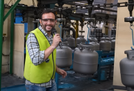 Botijão de gás é seguro? Manual do Mundo confere a fabricação
