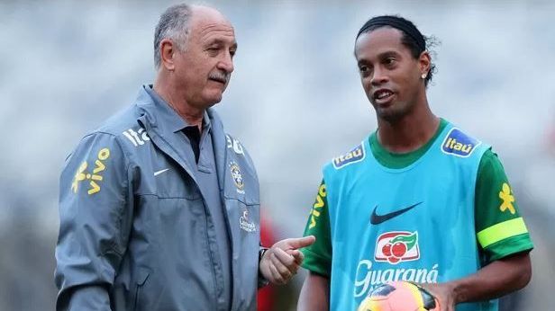 Felipão e Ronaldinho na Seleção Brasileira