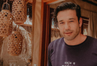 Ator Sergio Marone declara ser ecossexual; entenda o que é a orientação
