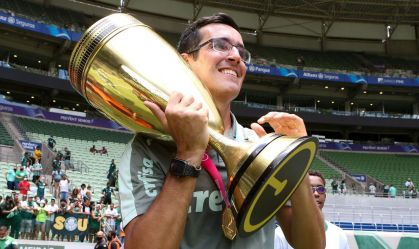 Paulo Victor Gomes foi bicampeão da Copinha com o Palmeiras