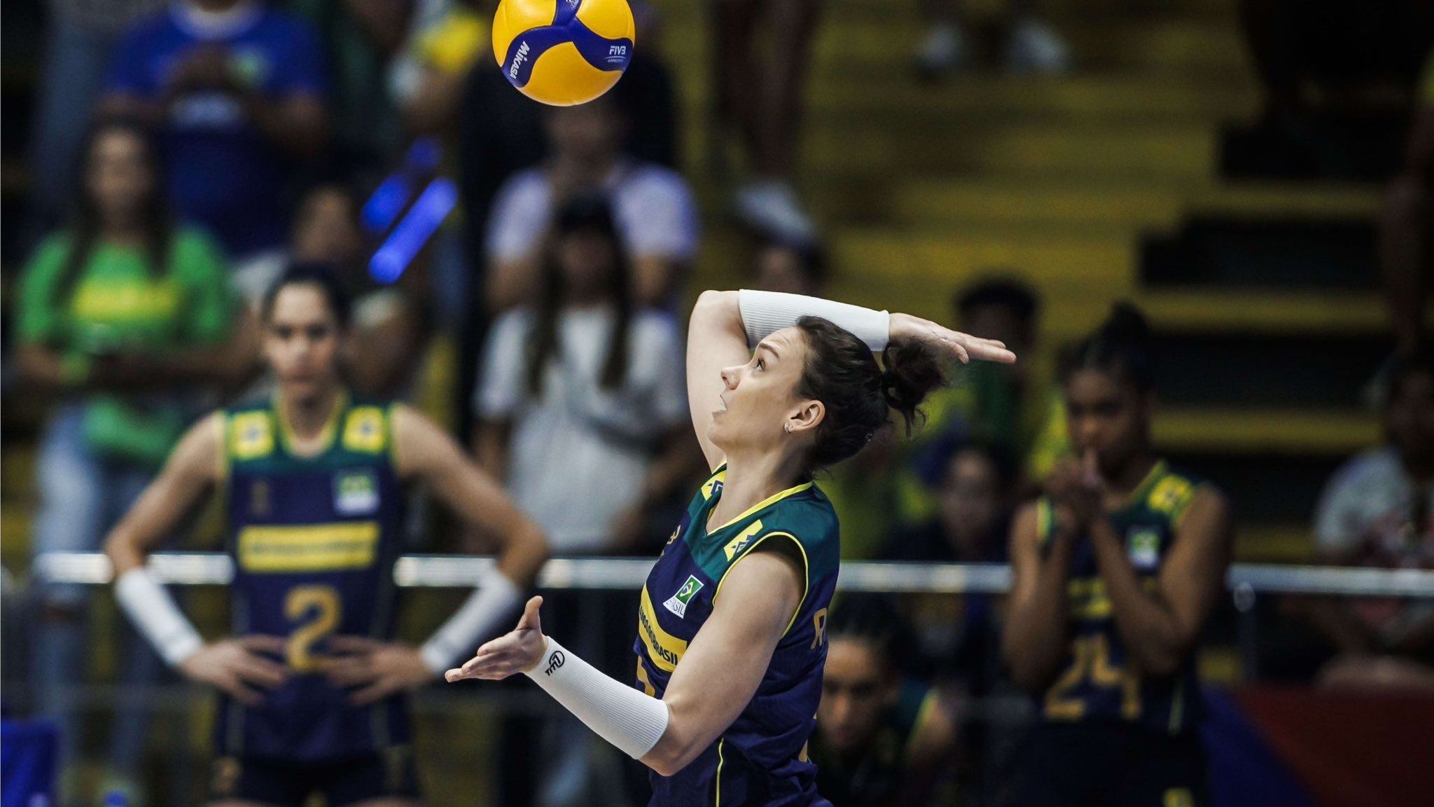 Seleção Brasileira Feminina de Vôlei deixa liderança de ranking mundial